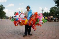 That Louang festival