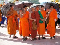 That Louang festival